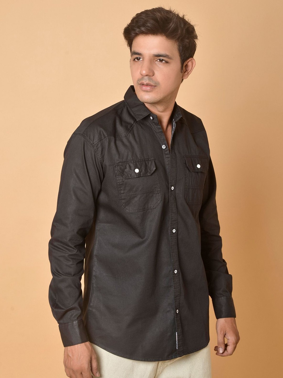 

Fesner Men Comfort Fit Spread Collar Solid Cotton Casual Shirt, Black