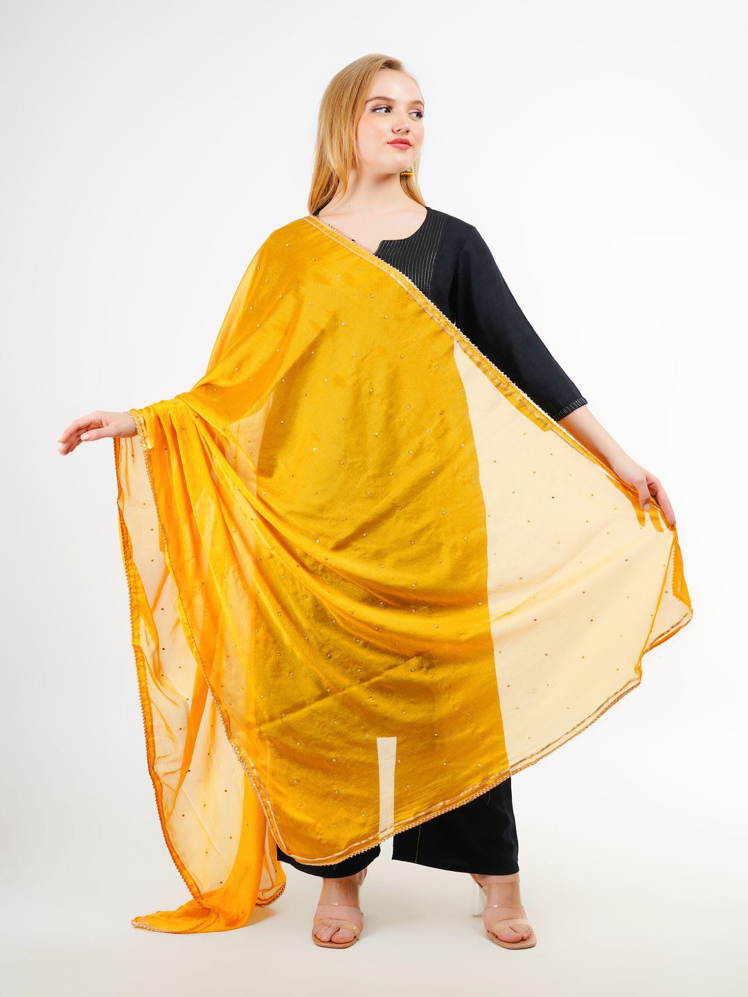 

Karthav Fashion Ethnic Motifs Dupatta with Sequinned, Mustard