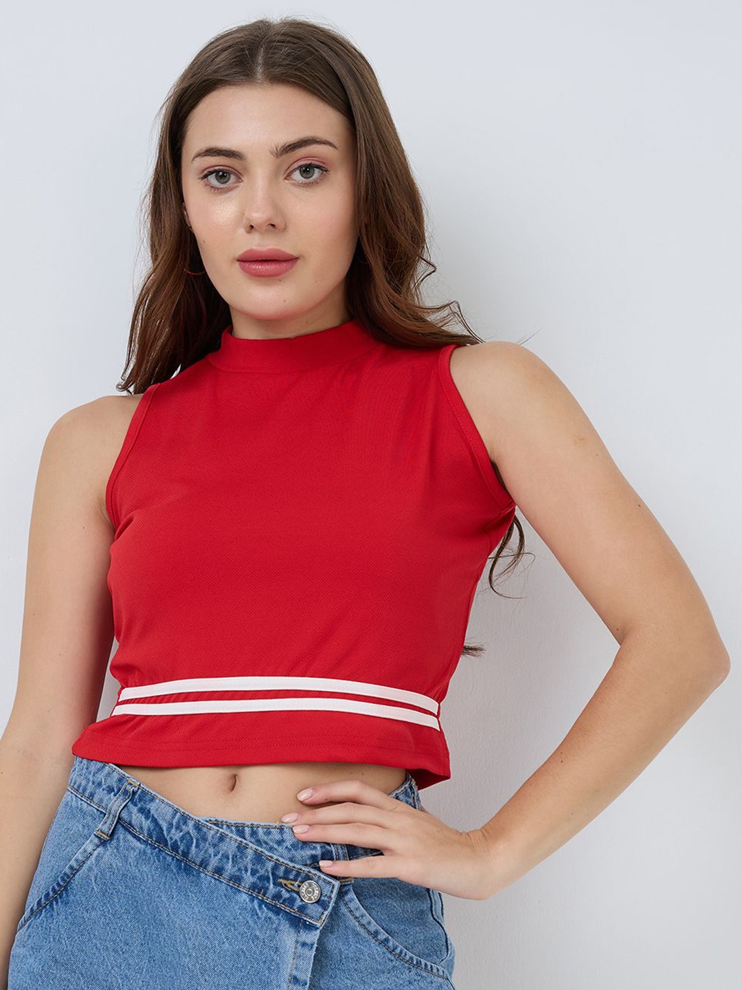 

SZN WOMEN Sleeveless Crop Regular Top, Red
