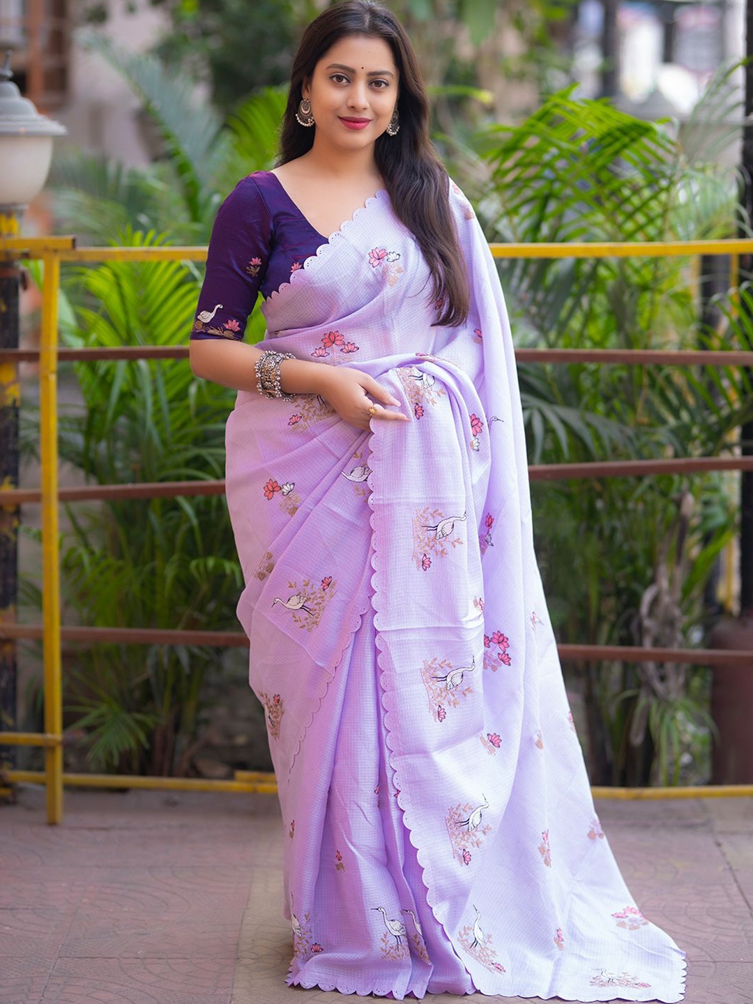 

Panzora Floral Embroidered Silk Blend Kota Saree with Blouse Piece, Lavender