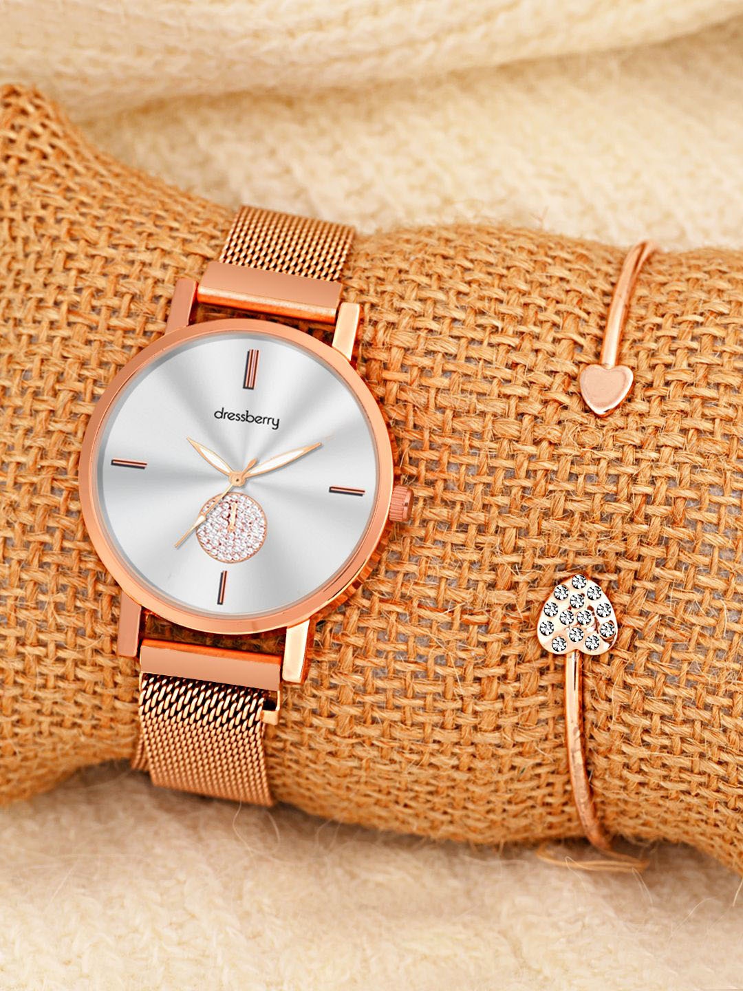 

DressBerry Women Watch & Bangle Gift Set, Rose gold