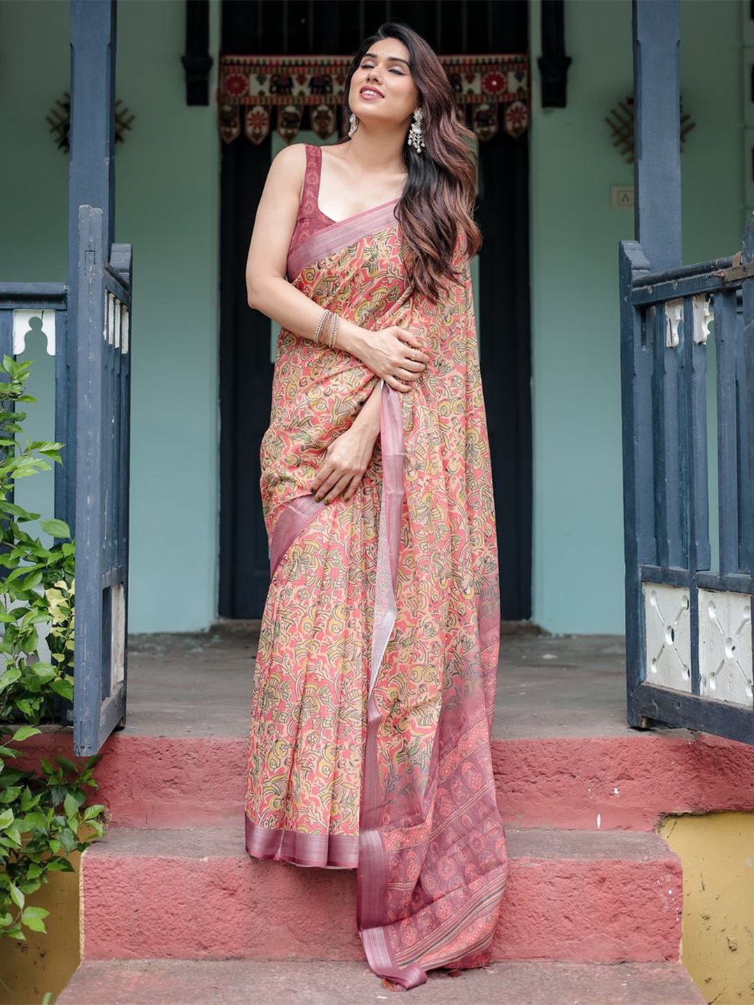 

ALMAARI FASHION Floral Pure Linen Saree, Purple