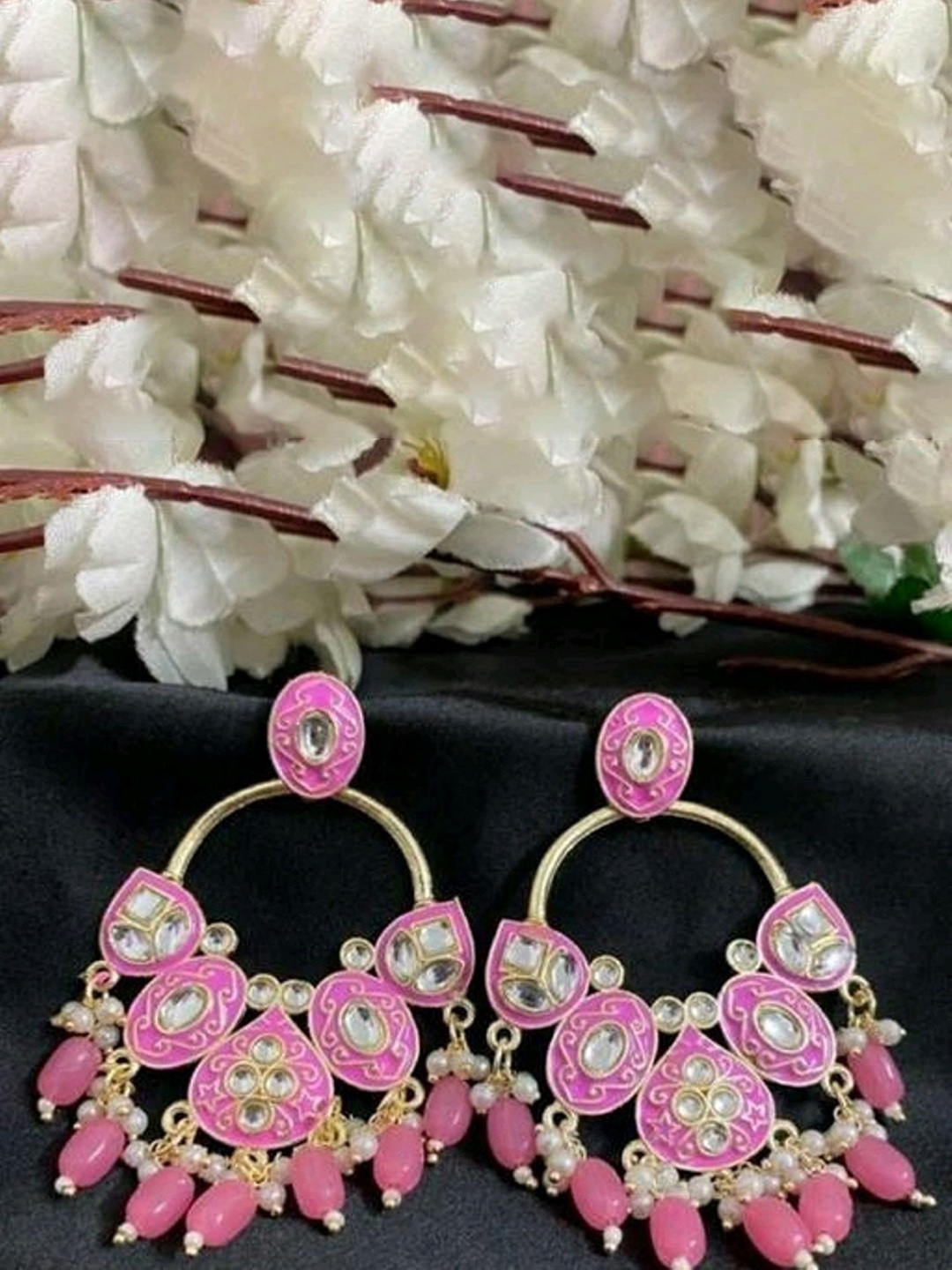 

TANLOOMS Oval Chandbalis Earrings, Pink