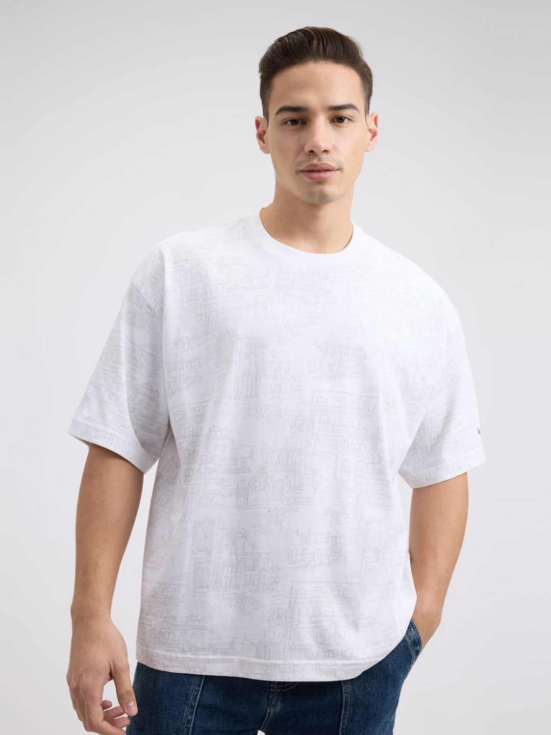 

Pepe Jeans Men Abstract Printed Round Neck Cotton Oversized T-shirt, White