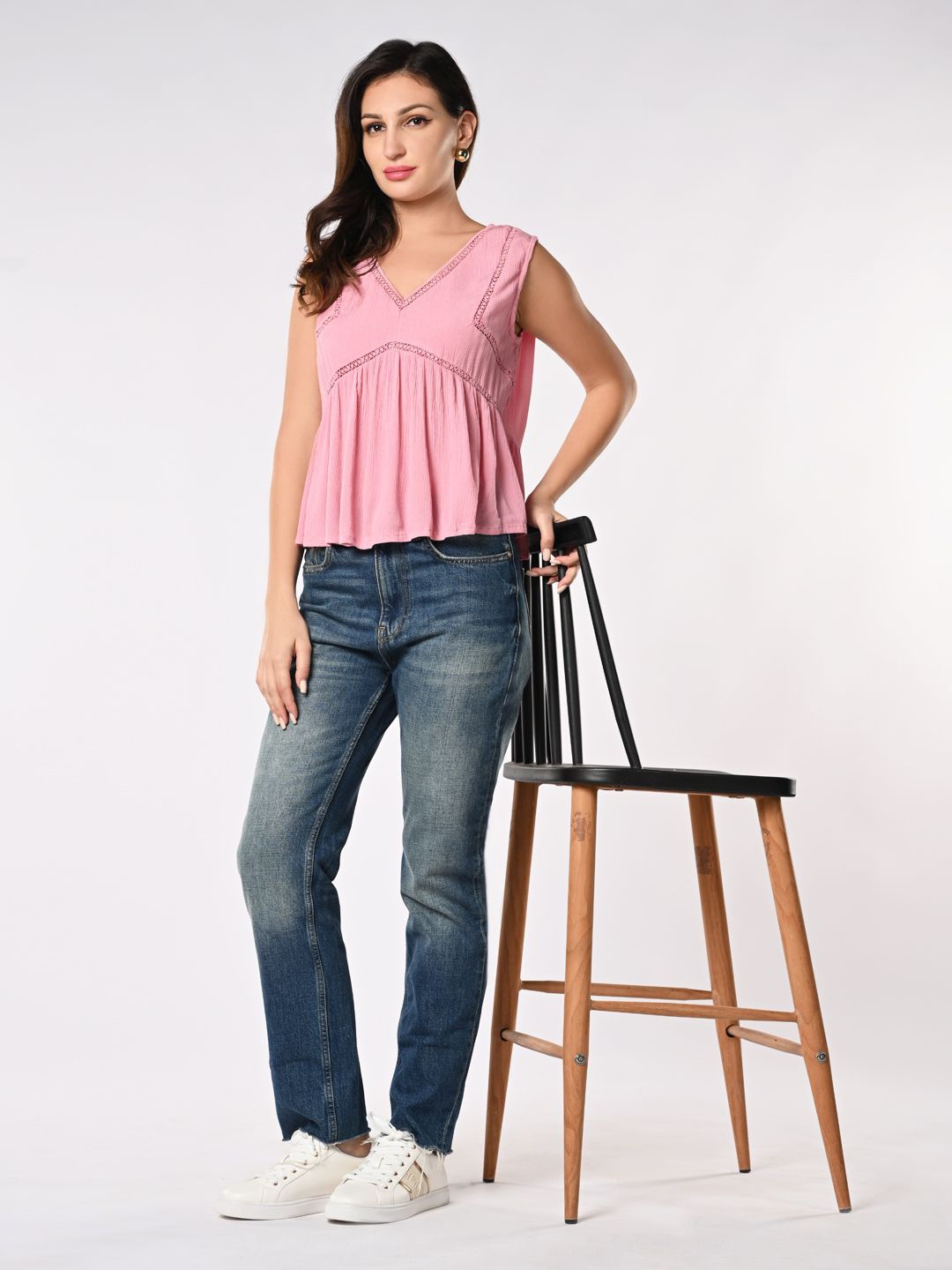

IZEL Women Sleeveless Empire Top, Pink