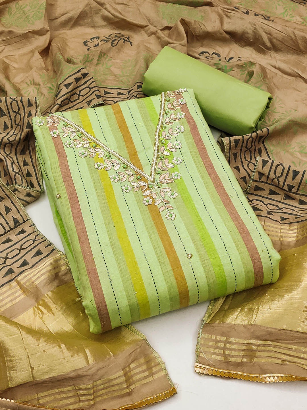

Blissta Unstitched Dress Material, Green