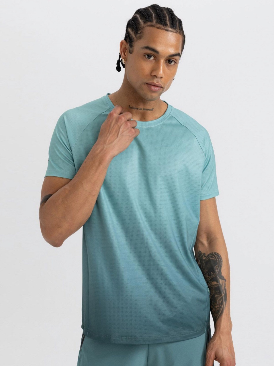 

DeFacto Men Solid Round Neck T-shirt, Sea green