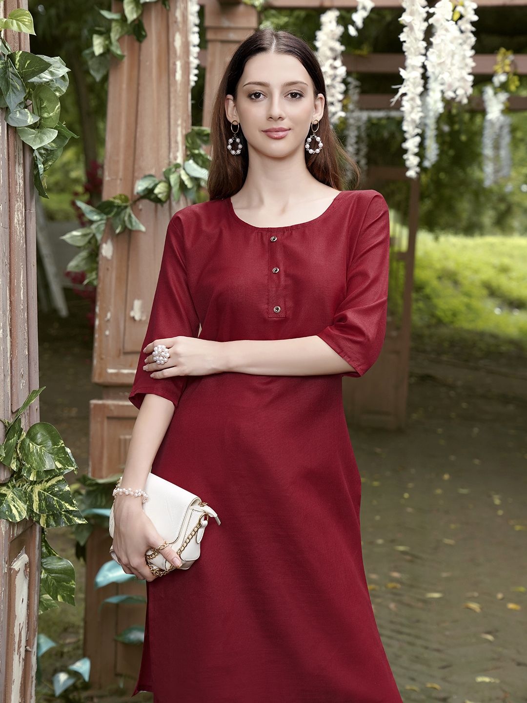 

Anouk Rustic Round Neck Straight Kurta, Maroon