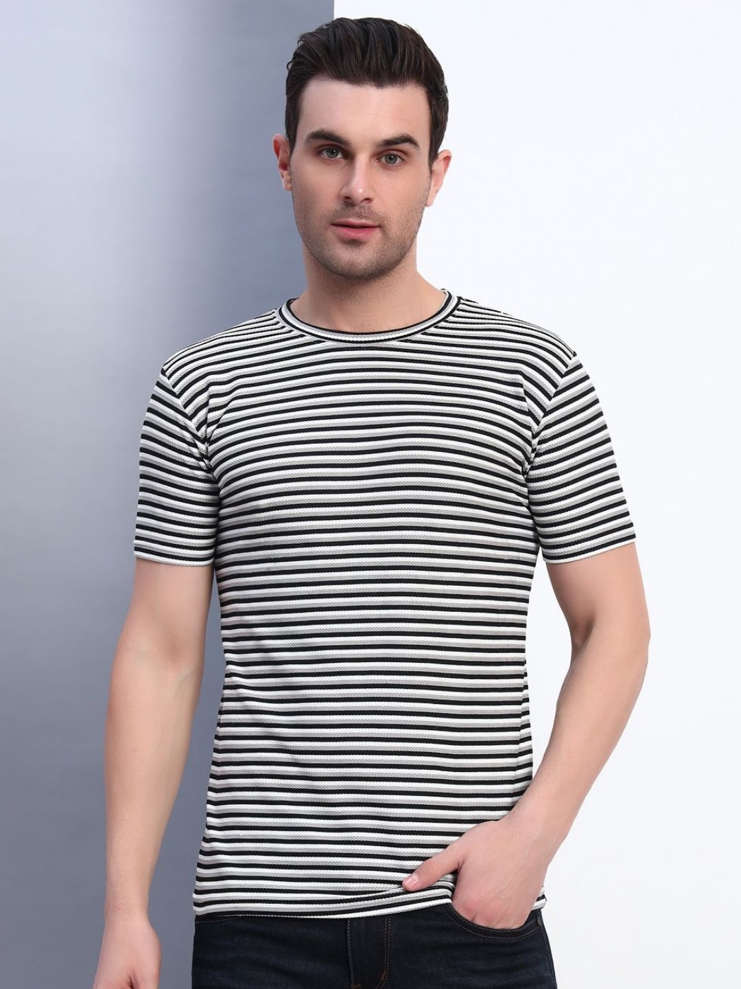 

Metronaut Men Striped Slim Fit T-shirt, Grey melange