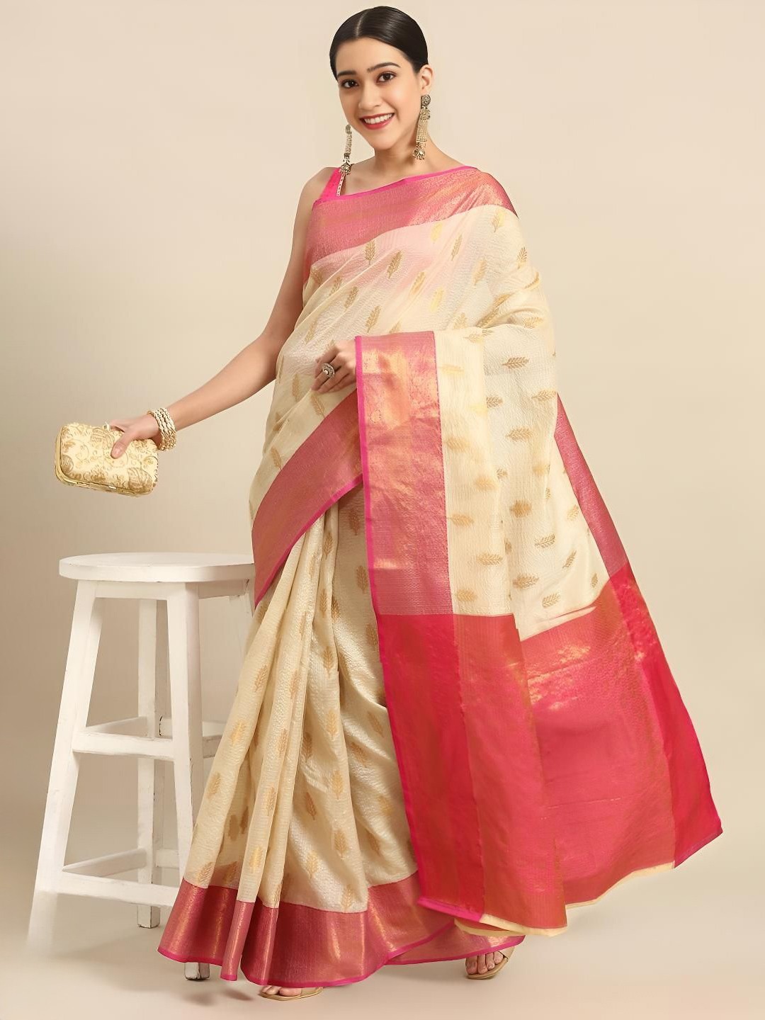 

DIVASTRI Woven Design Zari Silk Blend Kota Saree, Cream