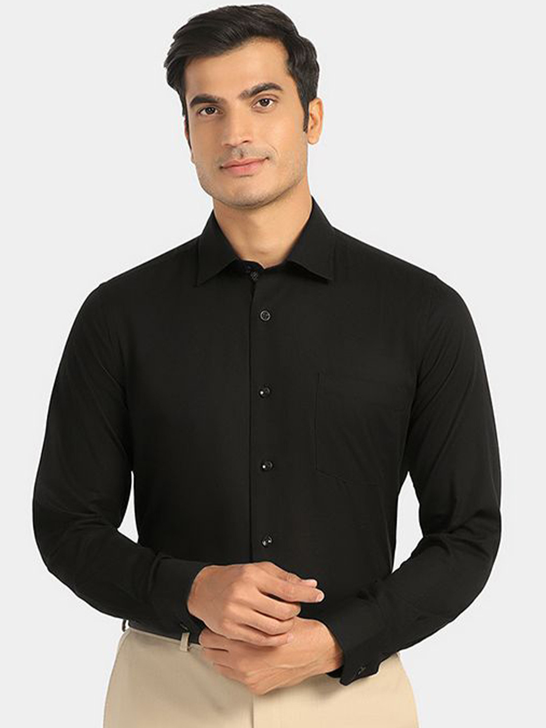 

Blackberrys Men NOIR India Slim Fit Spread Collar Solid Cotton Casual Shirt, Black