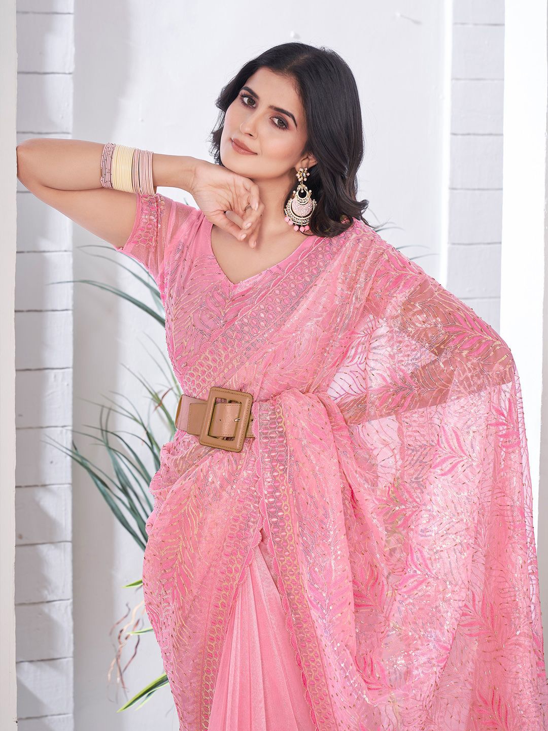 

Anouk Embellished Aari Work Net Saree, Pink