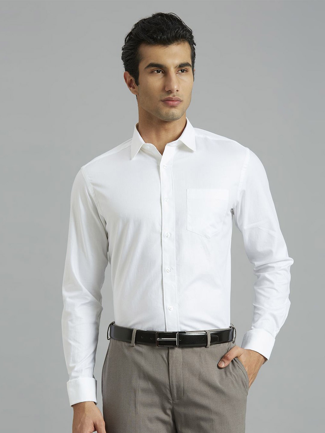 

Reid & Taylor Men India Slim Fit Spread Collar Solid Cotton Formal Shirt, White