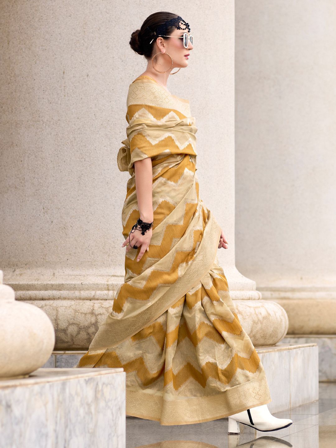 

LeeliPeeri Designer Woven Design Zari Saree, Mustard