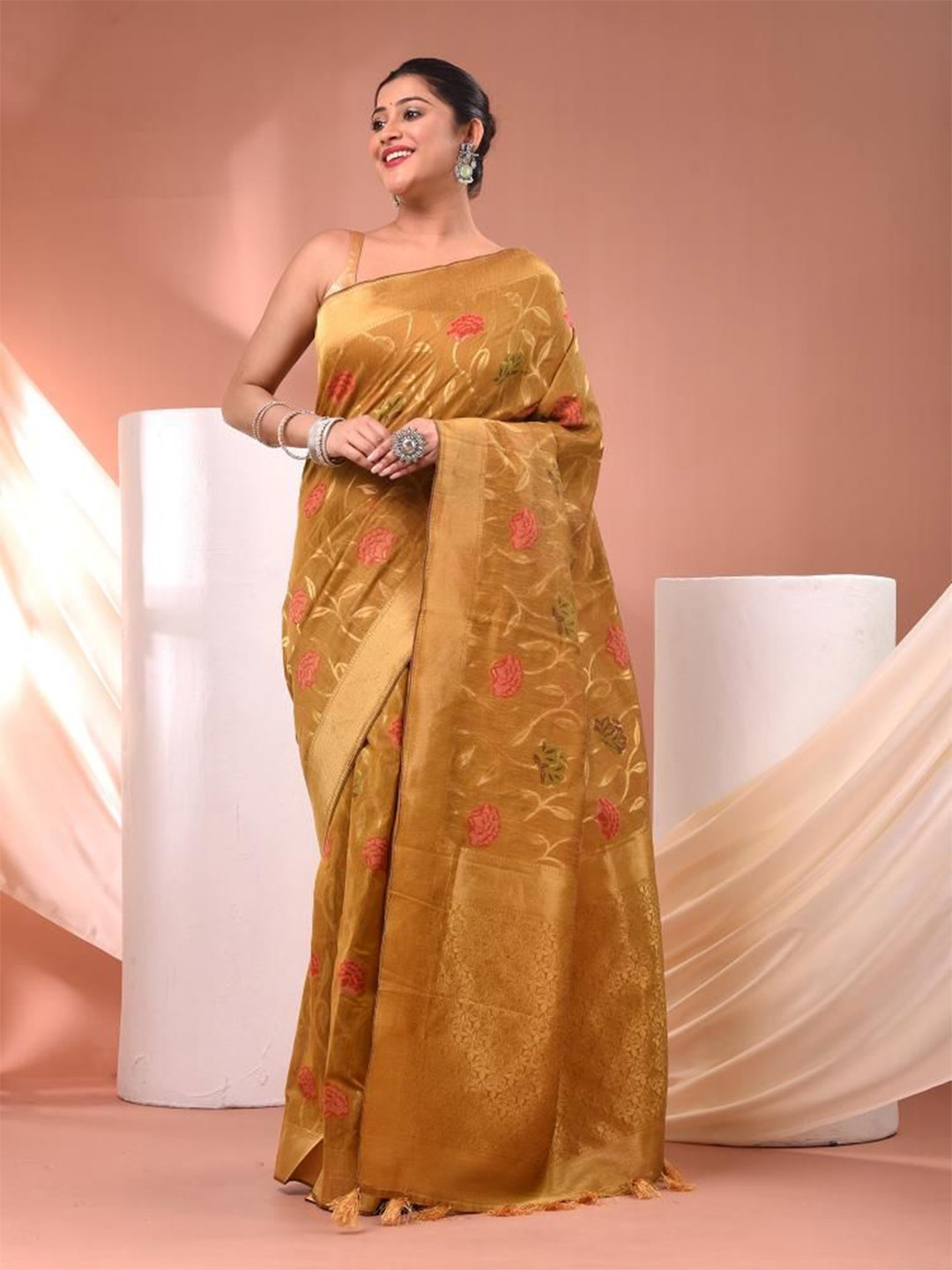 

VIBHAVARI Woven Floral Zari Saree with blouse piece, Yellow