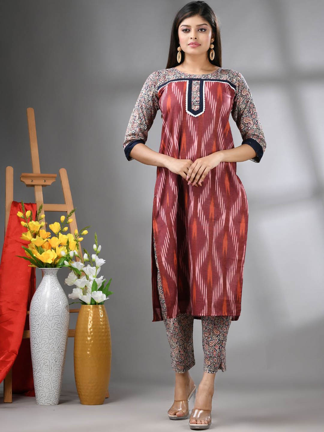 

Charukriti Ethnic Motifs Printed Round Neck Cotton Straight Kurta, Brown