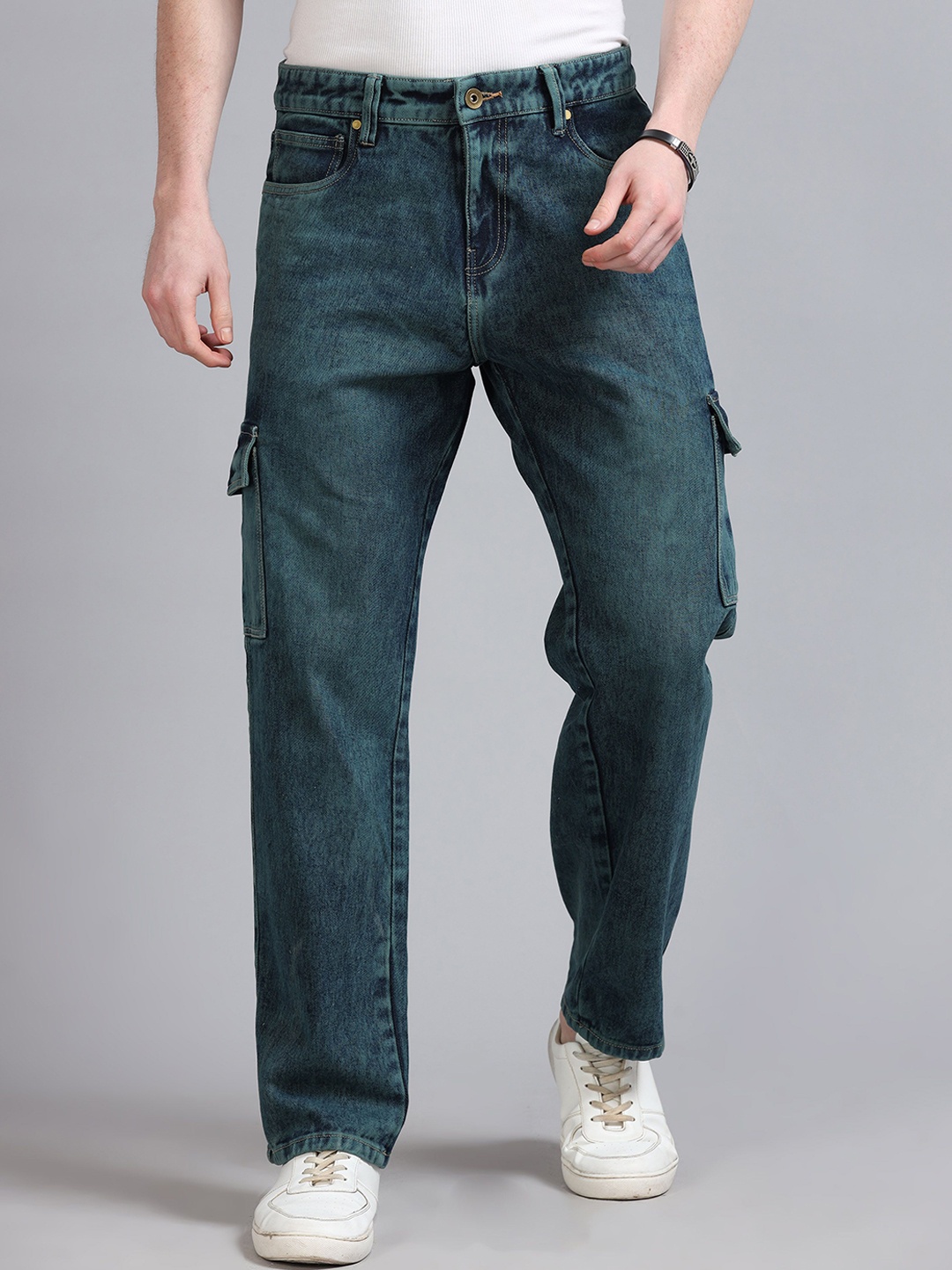 

The Roadster Lifestyle Pure Cotton Straight Fit Jeans, Blue