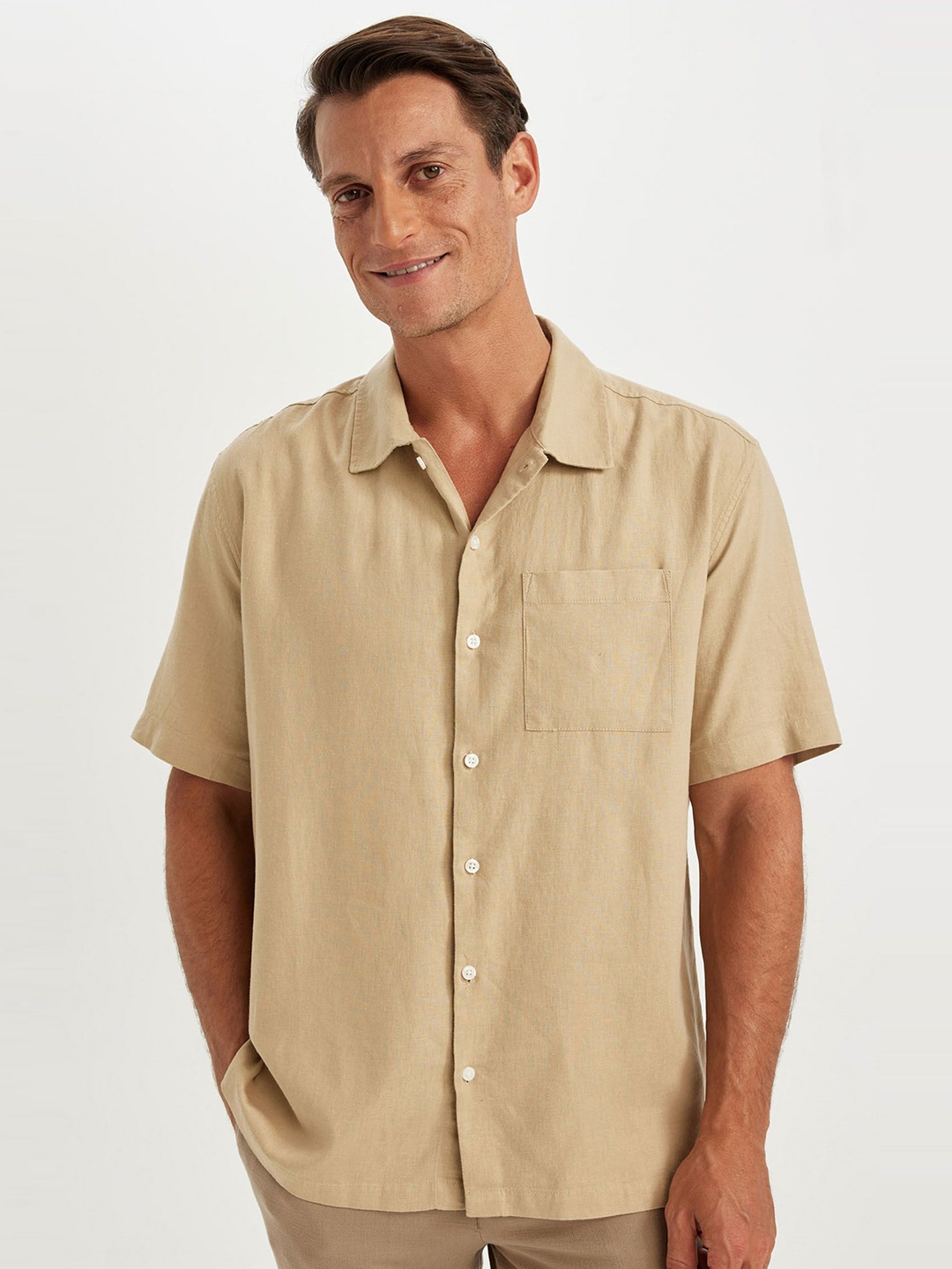 

DeFacto Men Spread Collar Solid Linen Casual Shirt, Beige