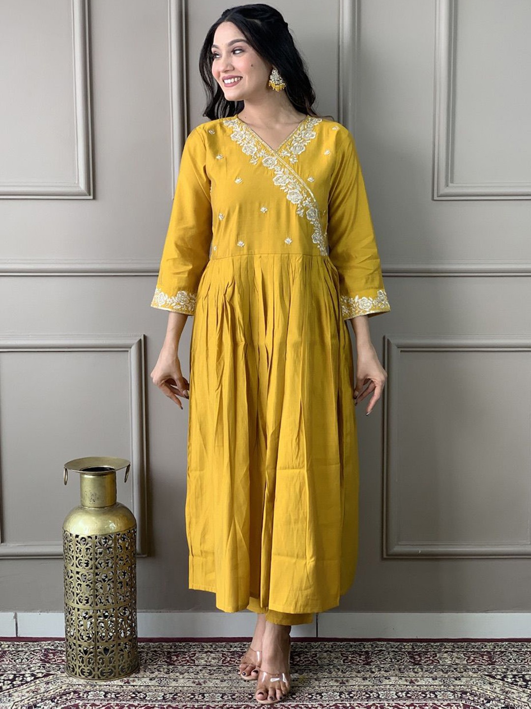 

Fashion Ritmo Women Embroidered Regular Chanderi Silk Kurti with Pyjamas & With Dupatta, Yellow