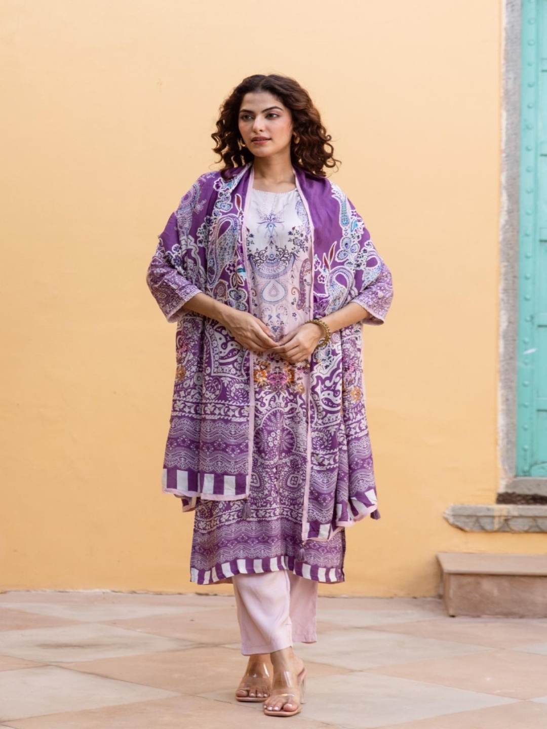 

AUTUMN LANE Women Floral Printed Regular Kurta with Trousers & With Dupatta, Purple