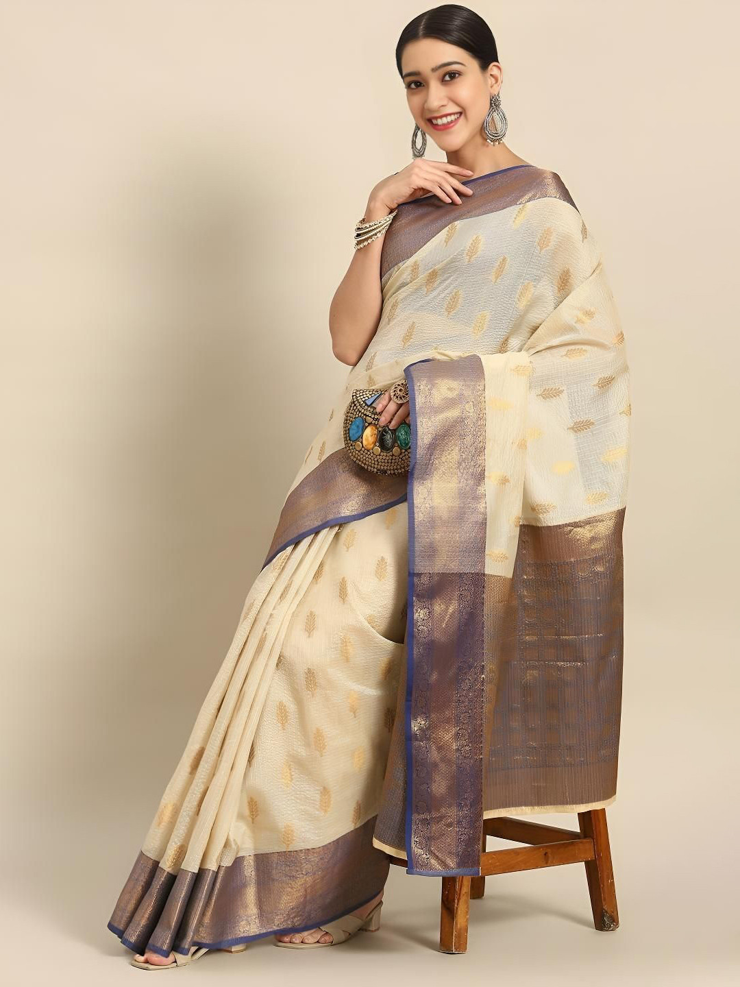 

DIVASTRI Woven Design Zari Silk Blend Kota Saree, Cream