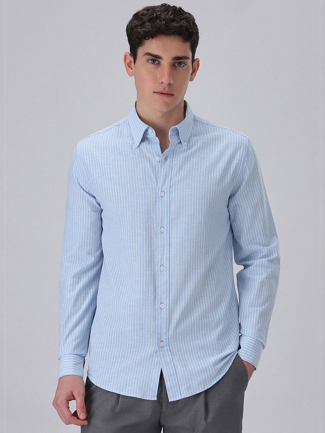 

Banana Club Men Classic Slim Fit Opaque Striped Formal Shirt, Blue