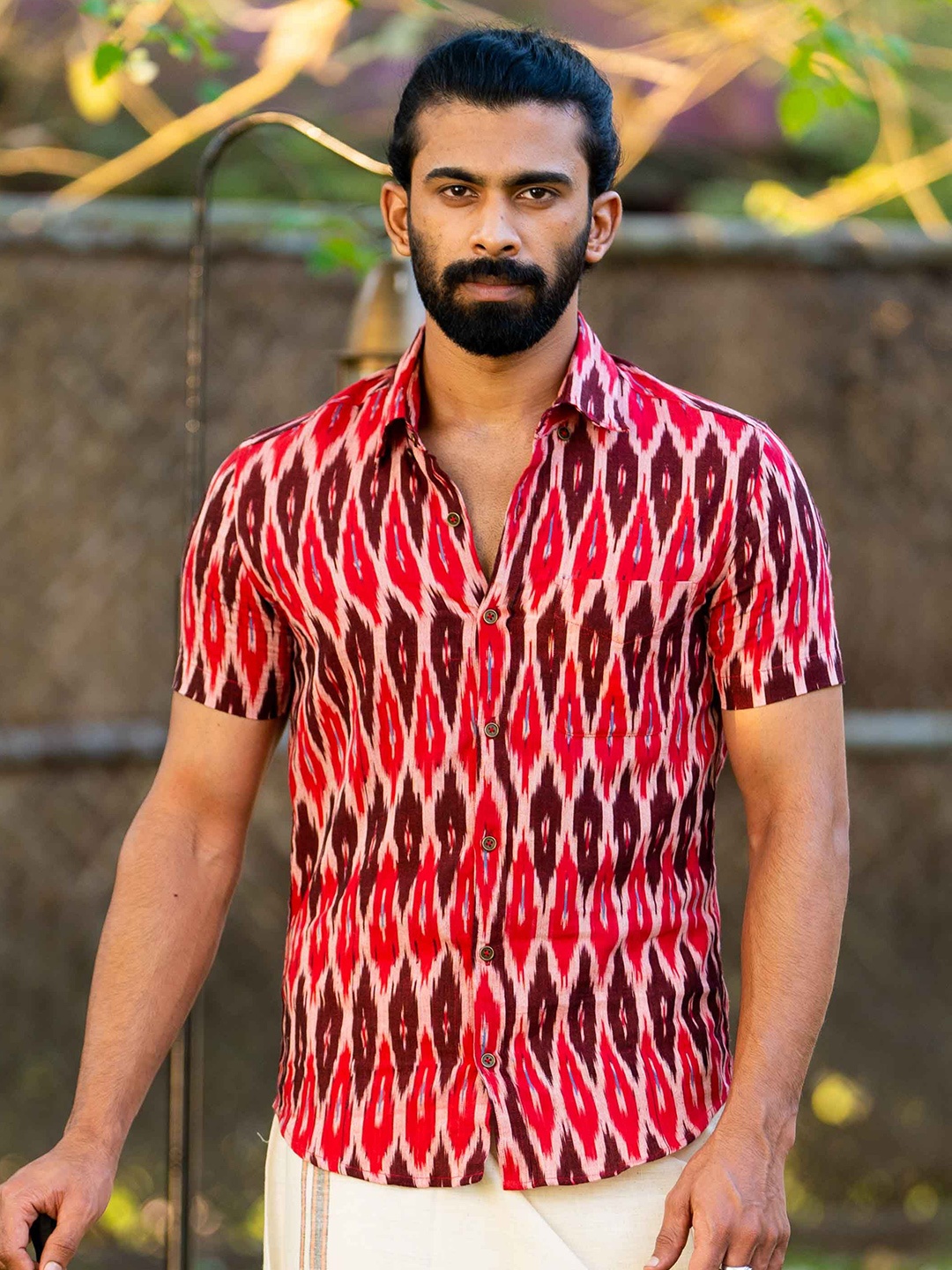 

Seamstress Men Classic Fit Spread Collar Abstract Printed Cotton Casual Shirt, Red