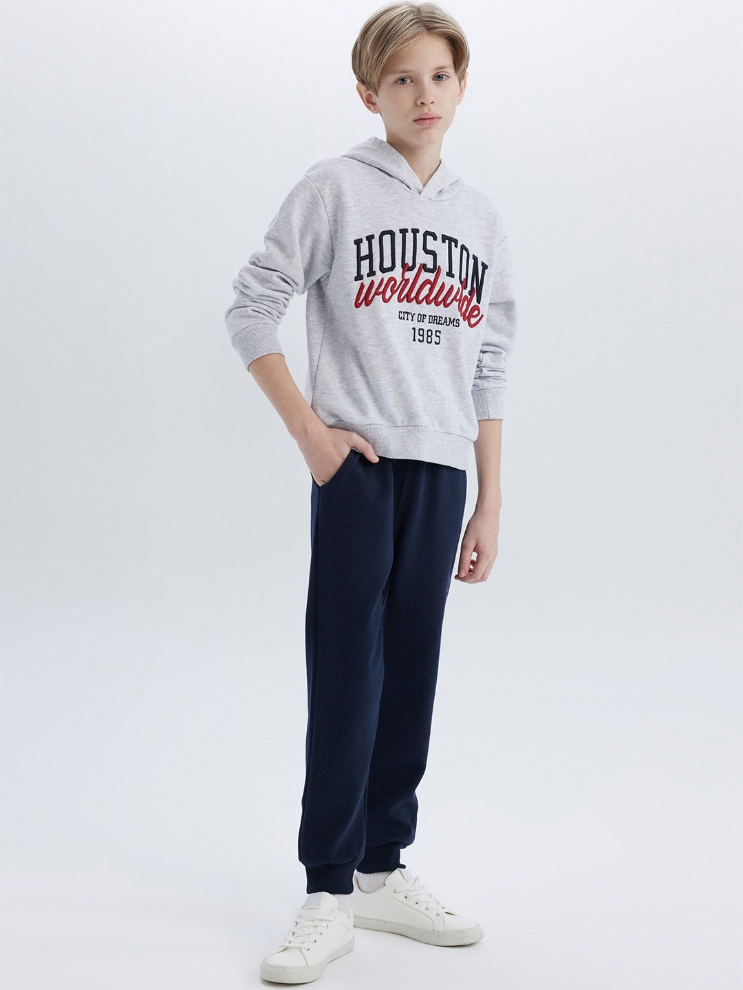 

DeFacto Boys Typography Printed Round Neck Sweatshirt & Joggers, Grey