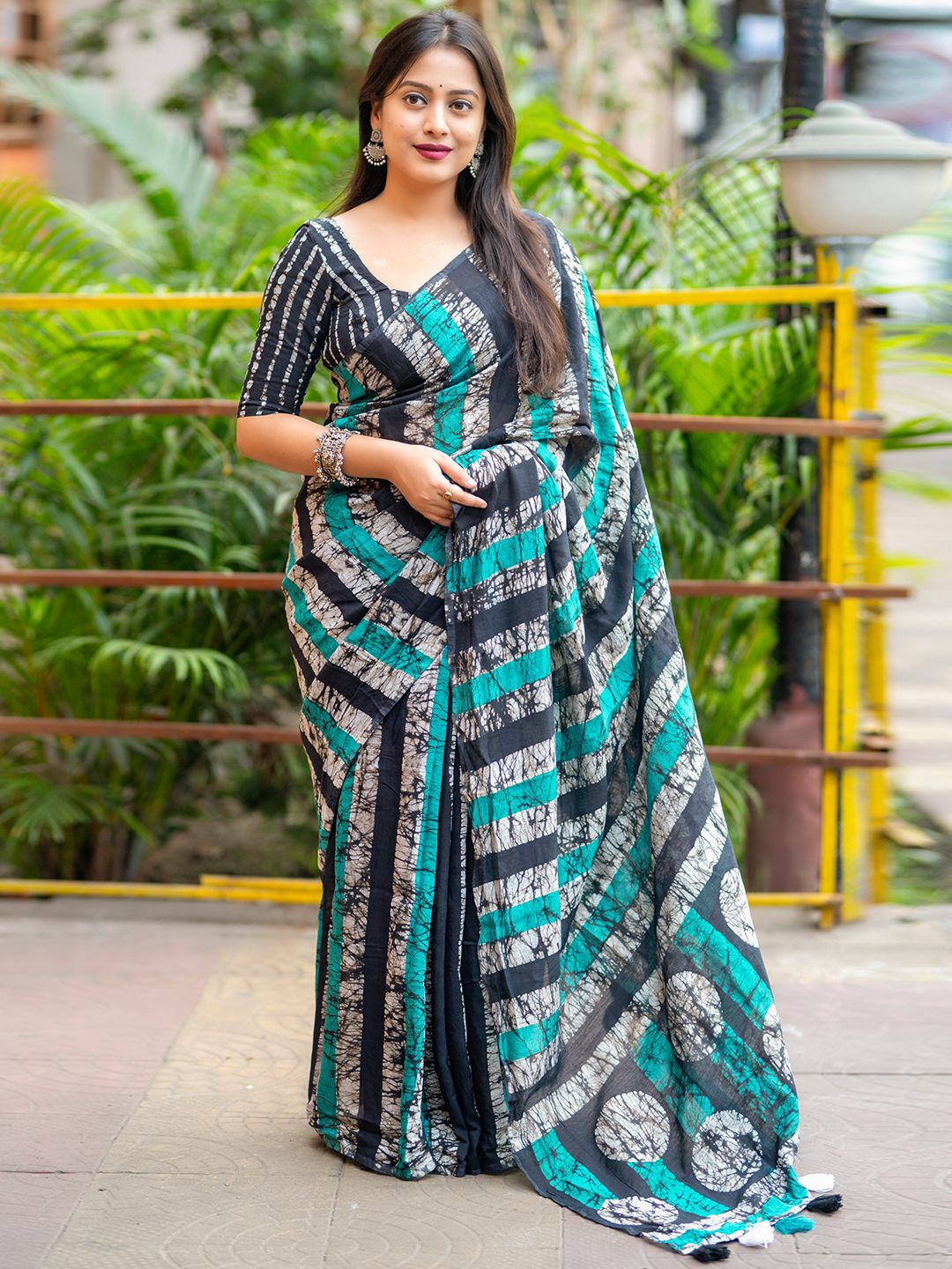 

LeeliPeeri Striped Chanderi Saree, Teal