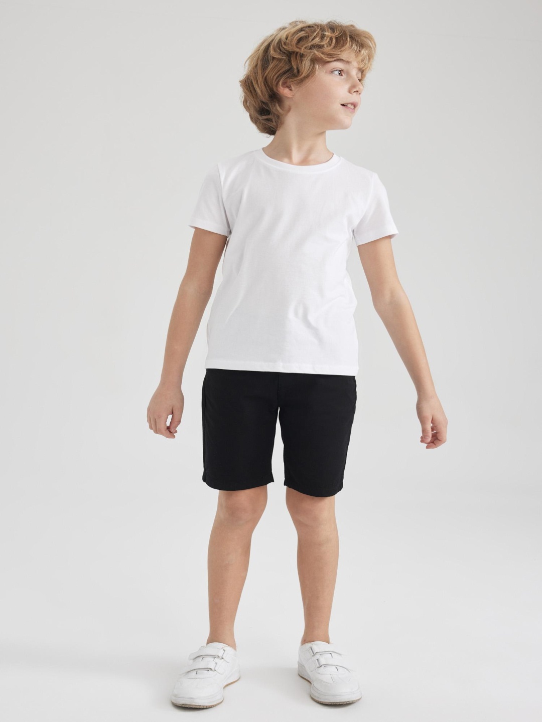 

DeFacto Boys Shorts, Na