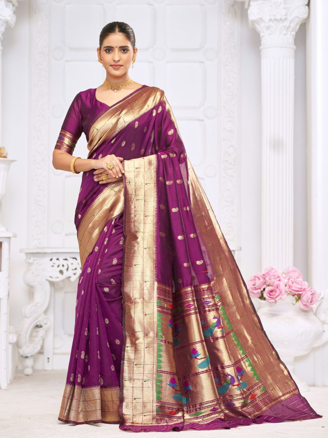 

amirat Woven Design Zari Pure Silk Paithani Saree With Pure Blouse, Magenta