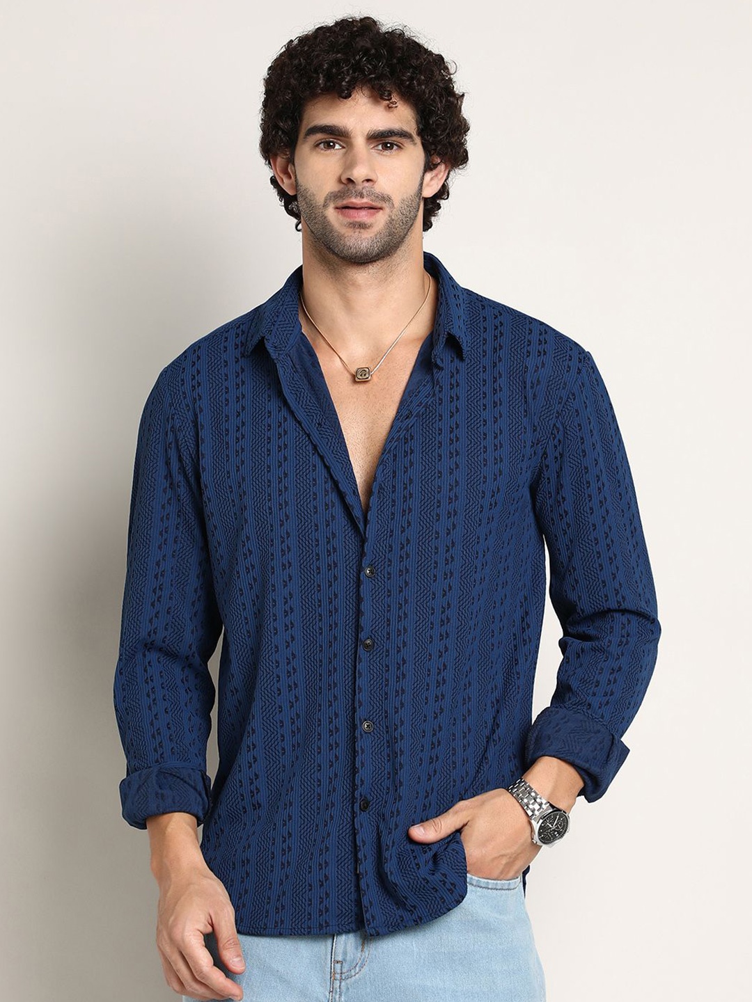 

Campus Sutra Men Comfort Opaque Printed Casual Shirt, Blue