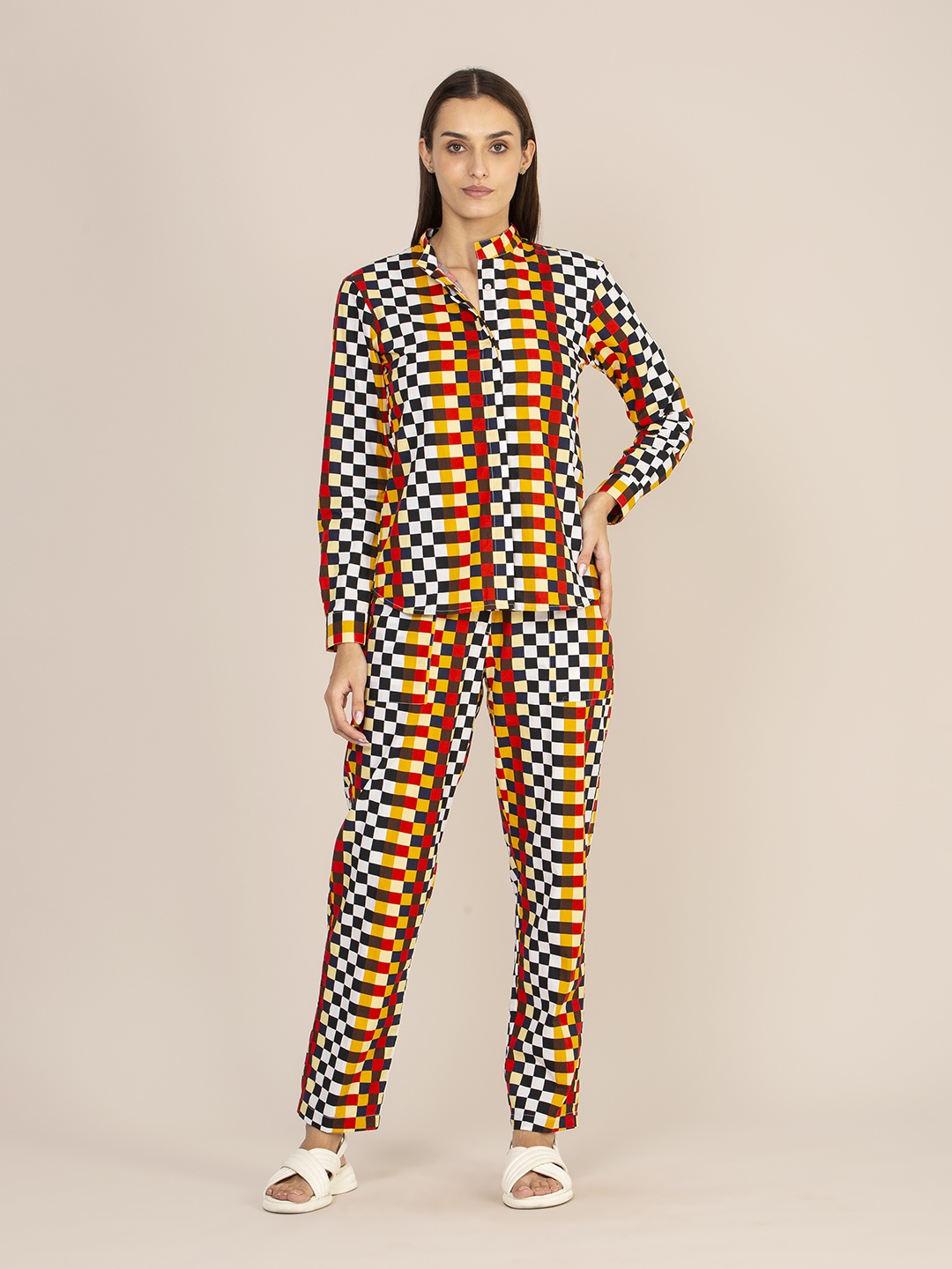 

AMSWAN Checked Mandarin Collar Shirt With Trousers, Yellow