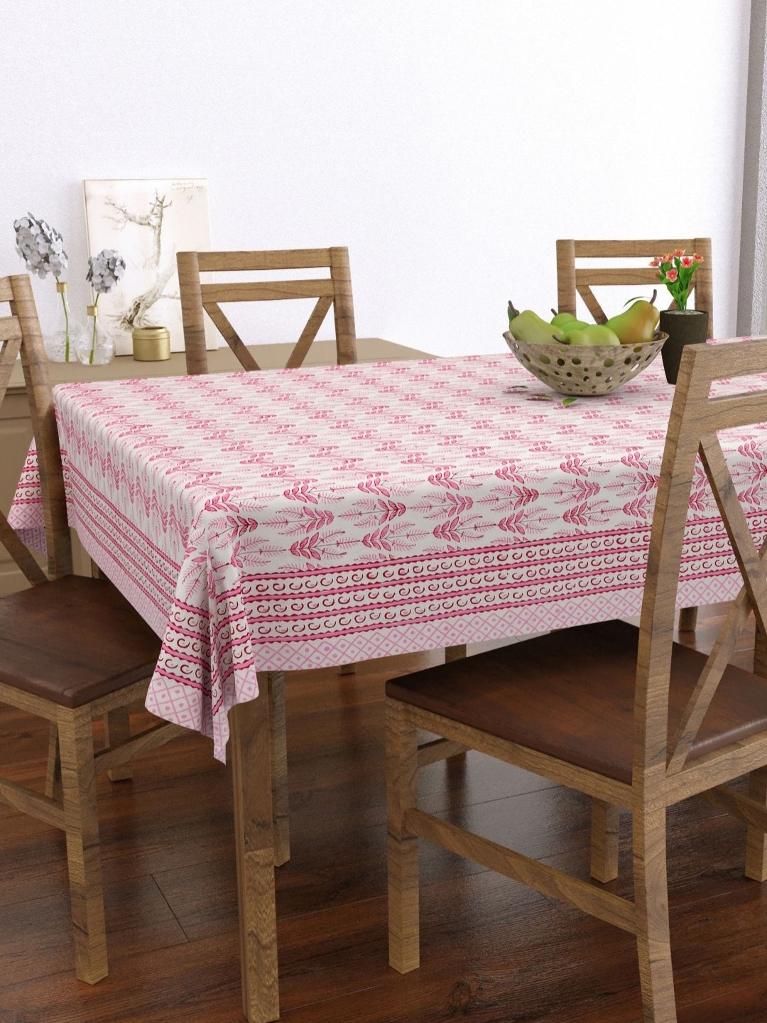 

Myntra Elegant Homes Pink & White Floral Printed Cotton 6-Seater Table Cover