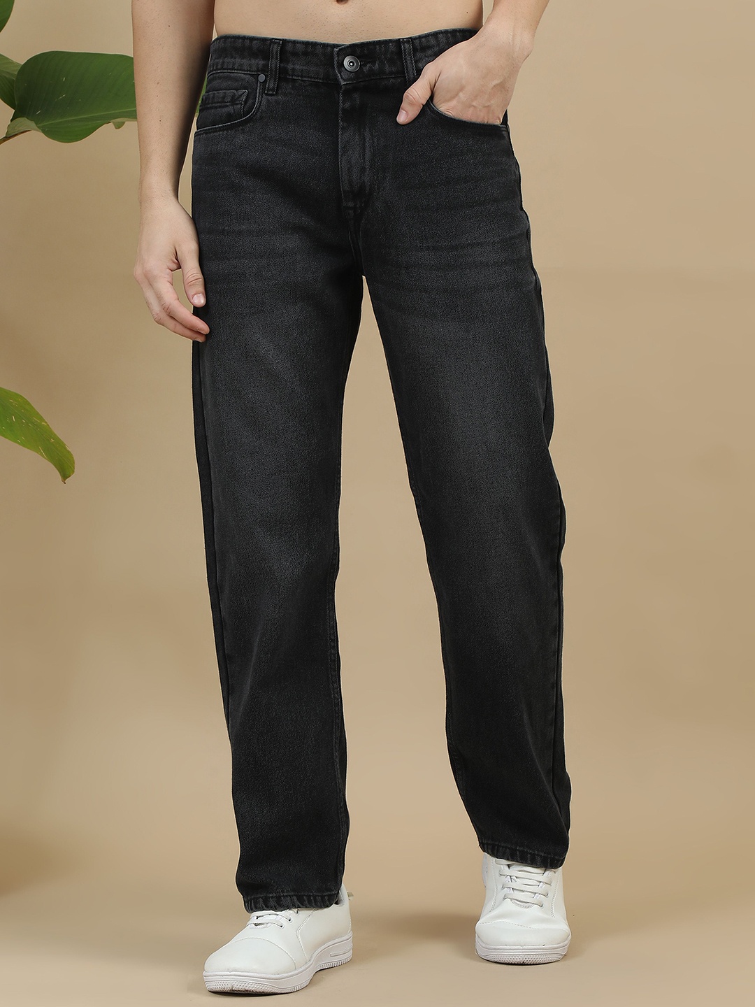 

Mast & Harbour Men Comfort Relaxed Fit Light Fade Acid Wash Jeans, Black