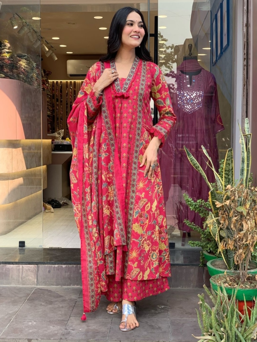 

PIDER Floral Printed V-Neck Pure Cotton A-Line Kurta with Palazzos & Dupatta, Pink
