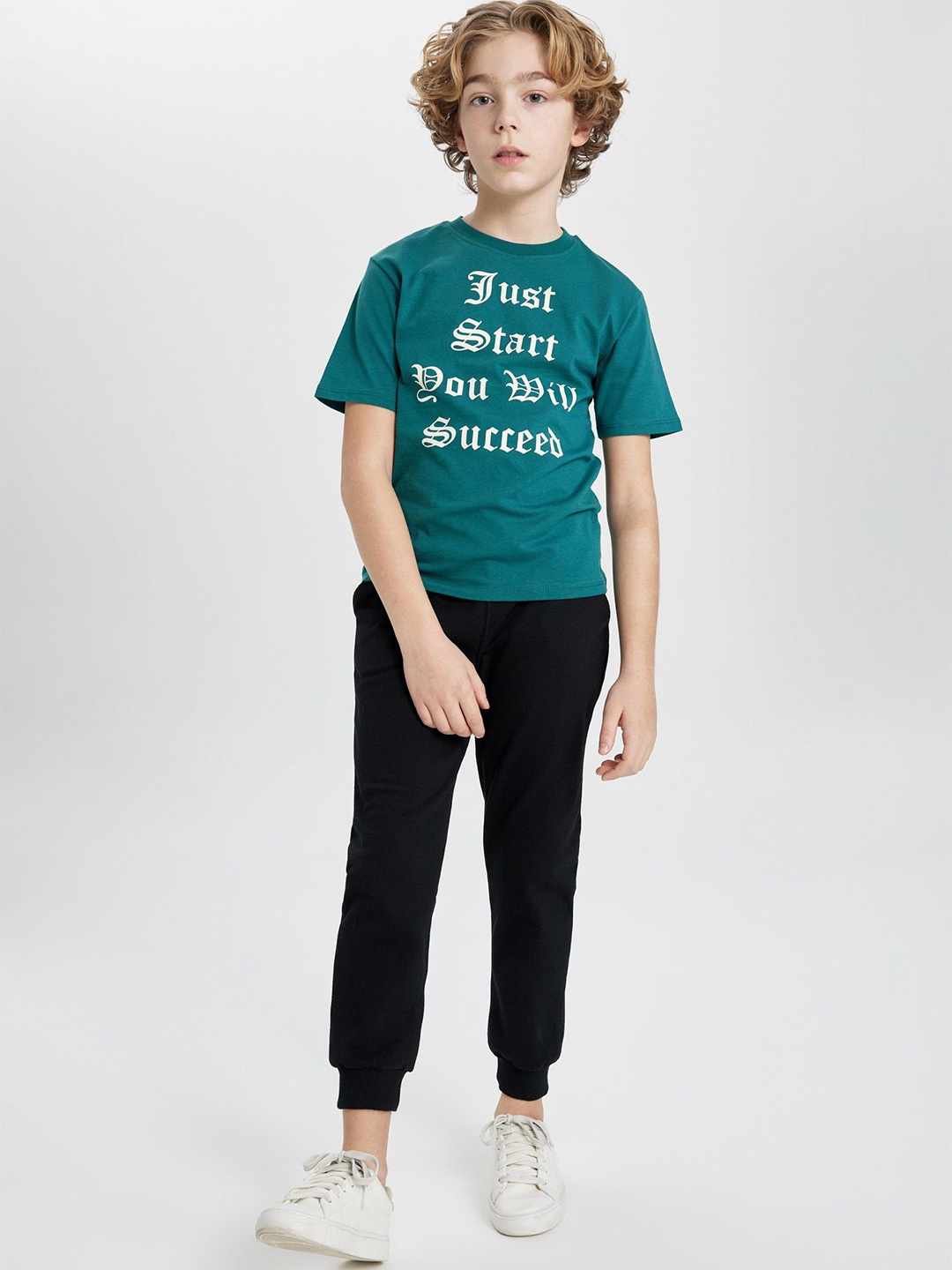 

DeFacto Boys Printed T-shirt, Teal