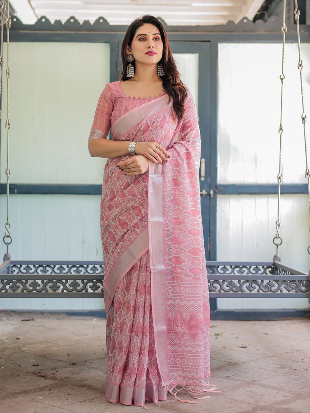 

ALMAARI FASHION Floral Pure Linen Designer Banarasi Saree, Pink