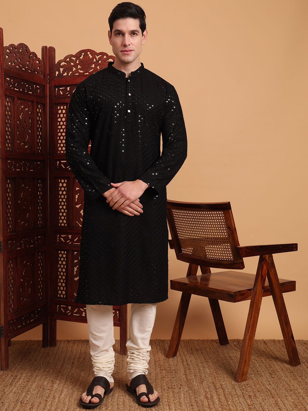 

House of Pataudi Rayon Chikankari Embroidered Work Kurta, Black