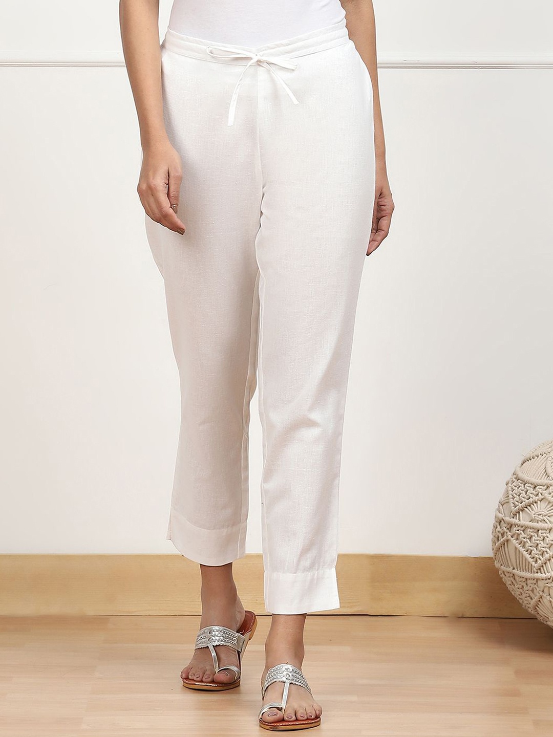

Biba Women Relaxed Fit Low-Rise Trousers, White