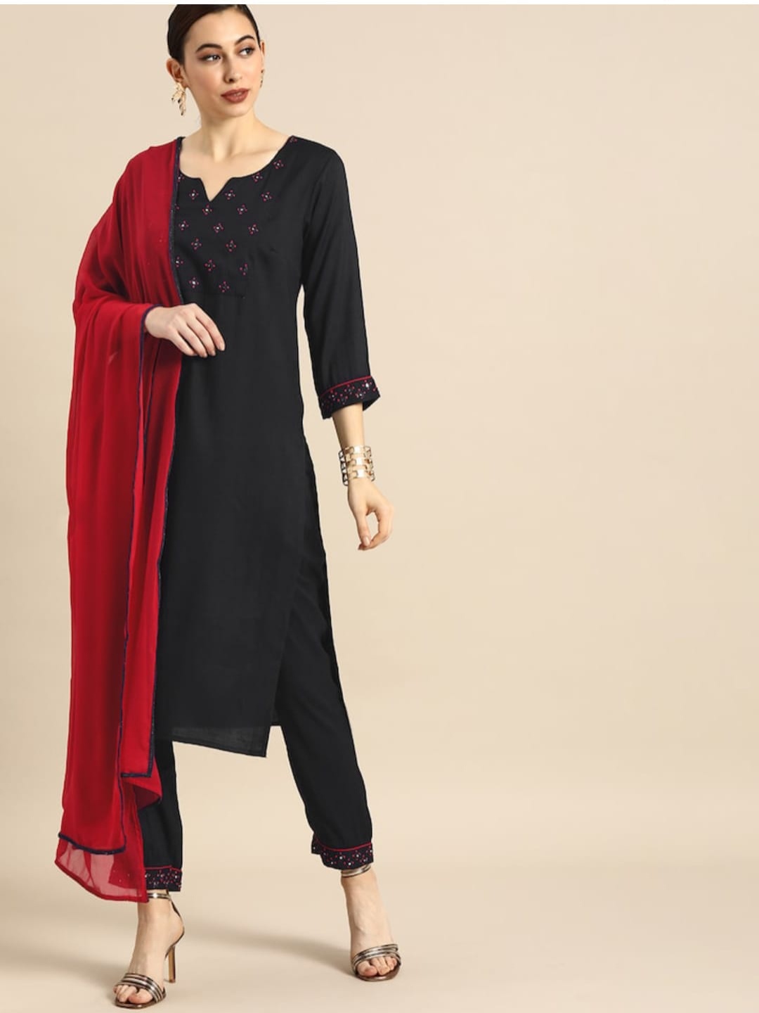 

choiceit Geometric Embroidered Yoke Design Notch Neck Kurta With Trouser And Dupatta, Black
