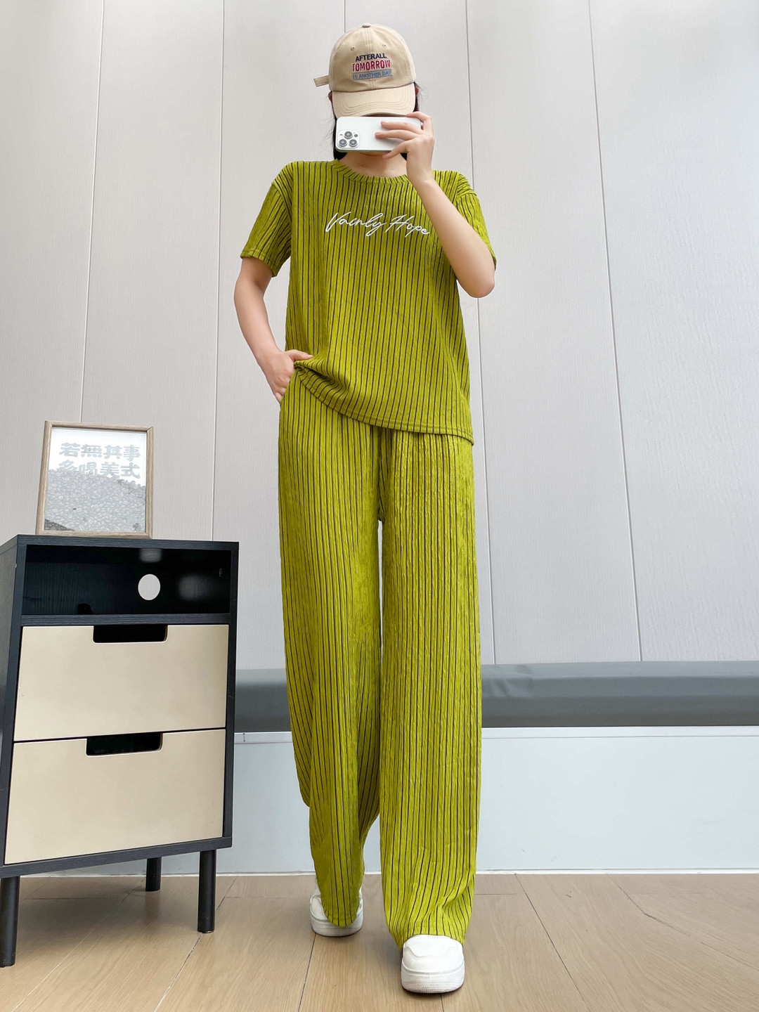 

Lugo Striped Printed Top And Palazzo, Green