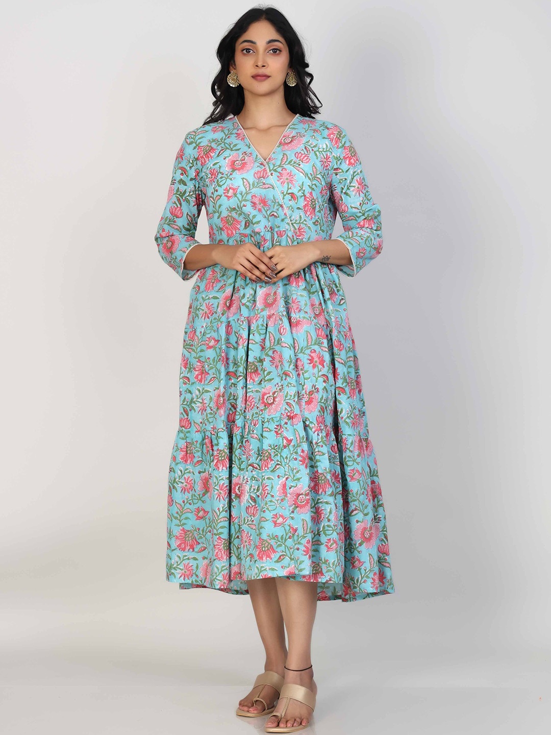 

Hassu's Floral Print Fit & Flare Midi V neck Dress, Sea green