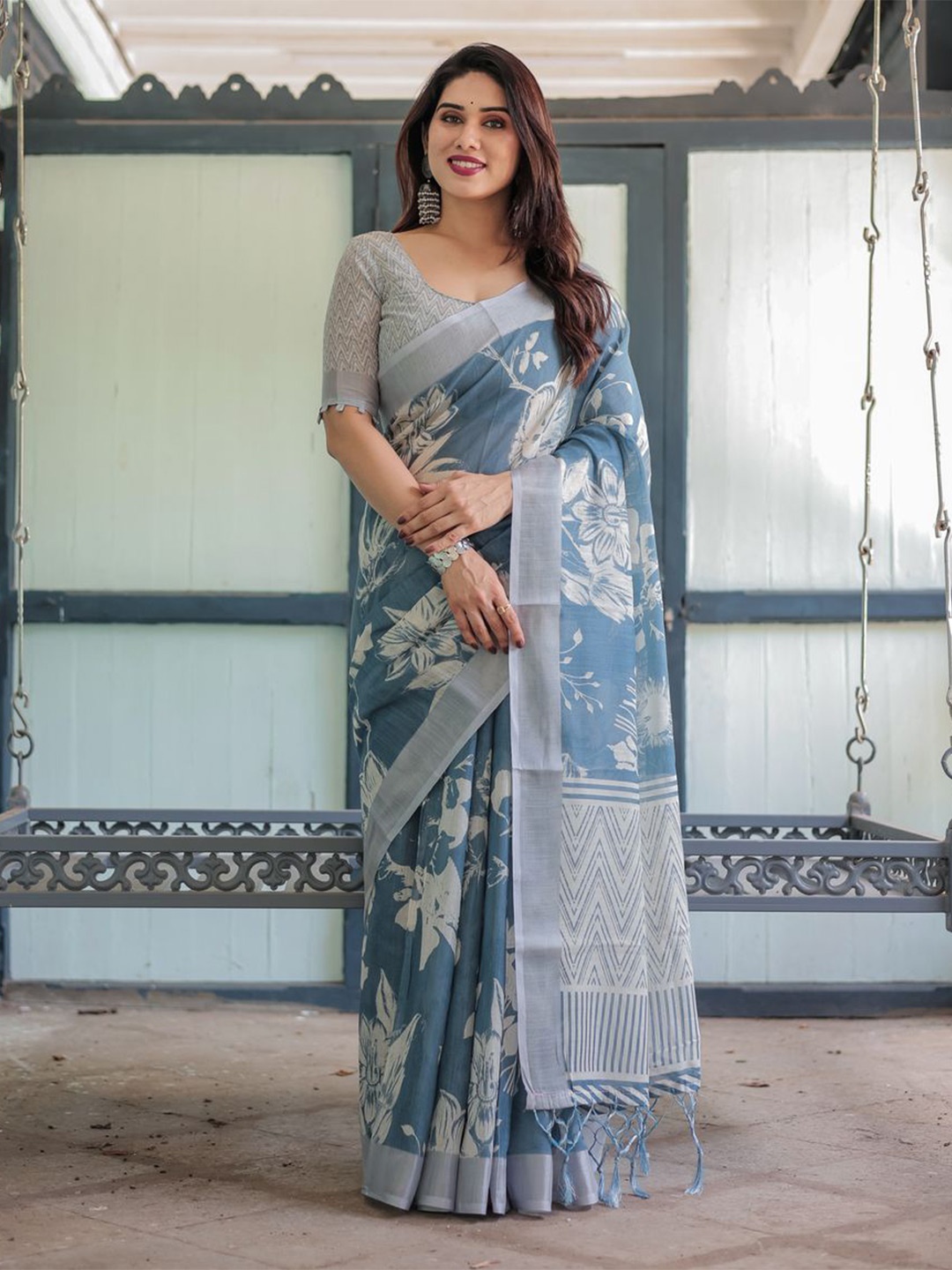 

ALMAARI FASHION Floral Printed Pure Linen Banarasi Saree, Blue
