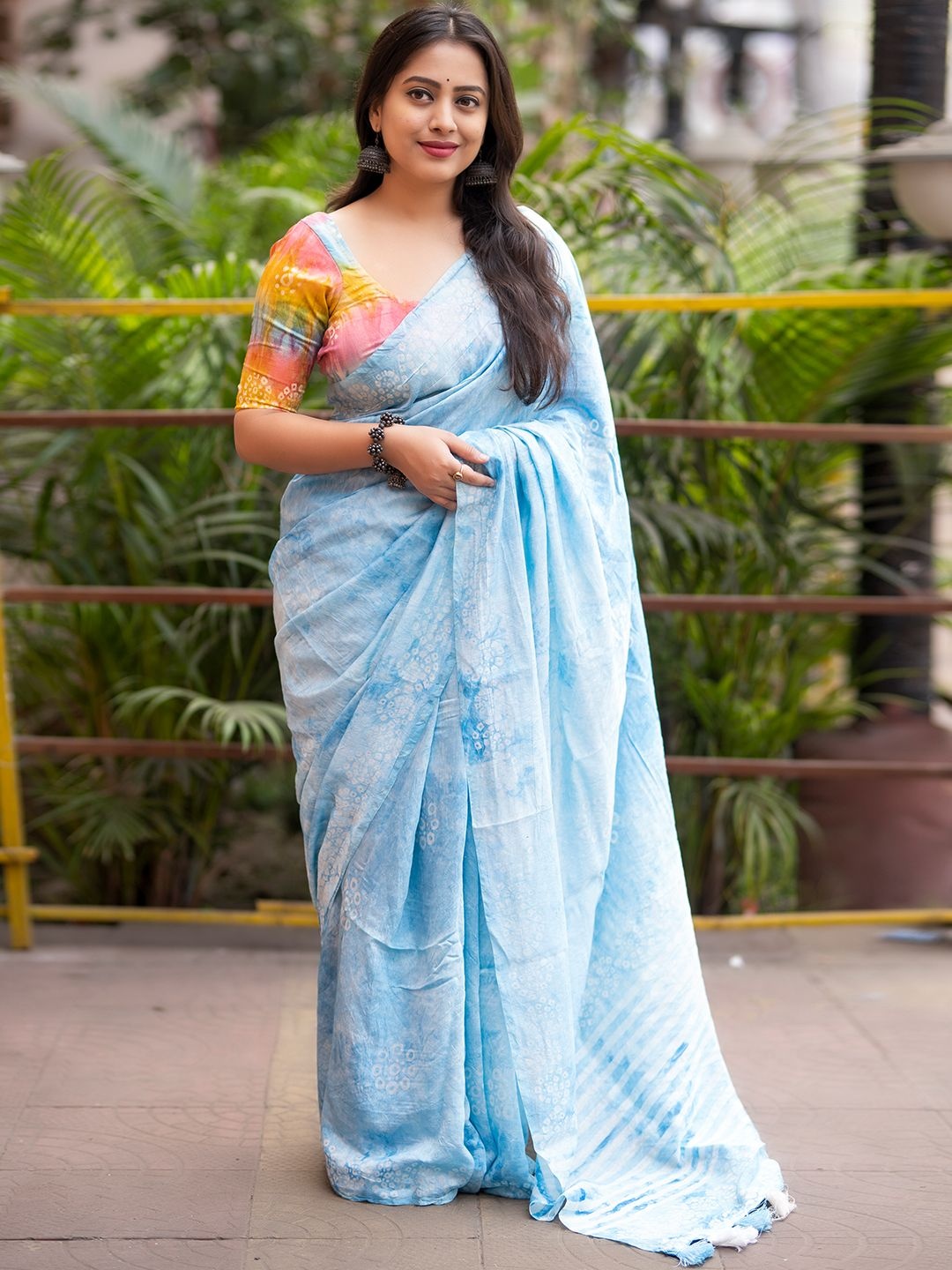 

LeeliPeeri Designer Bandhani Printed Saree, Blue