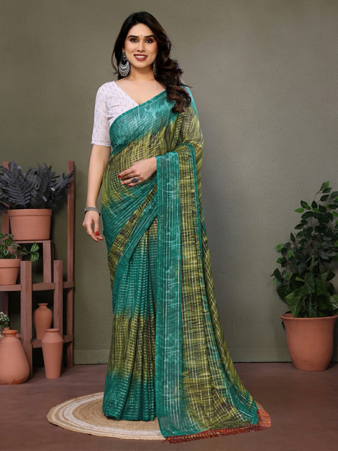 

DIVASTRI Striped Block Print Saree, Green