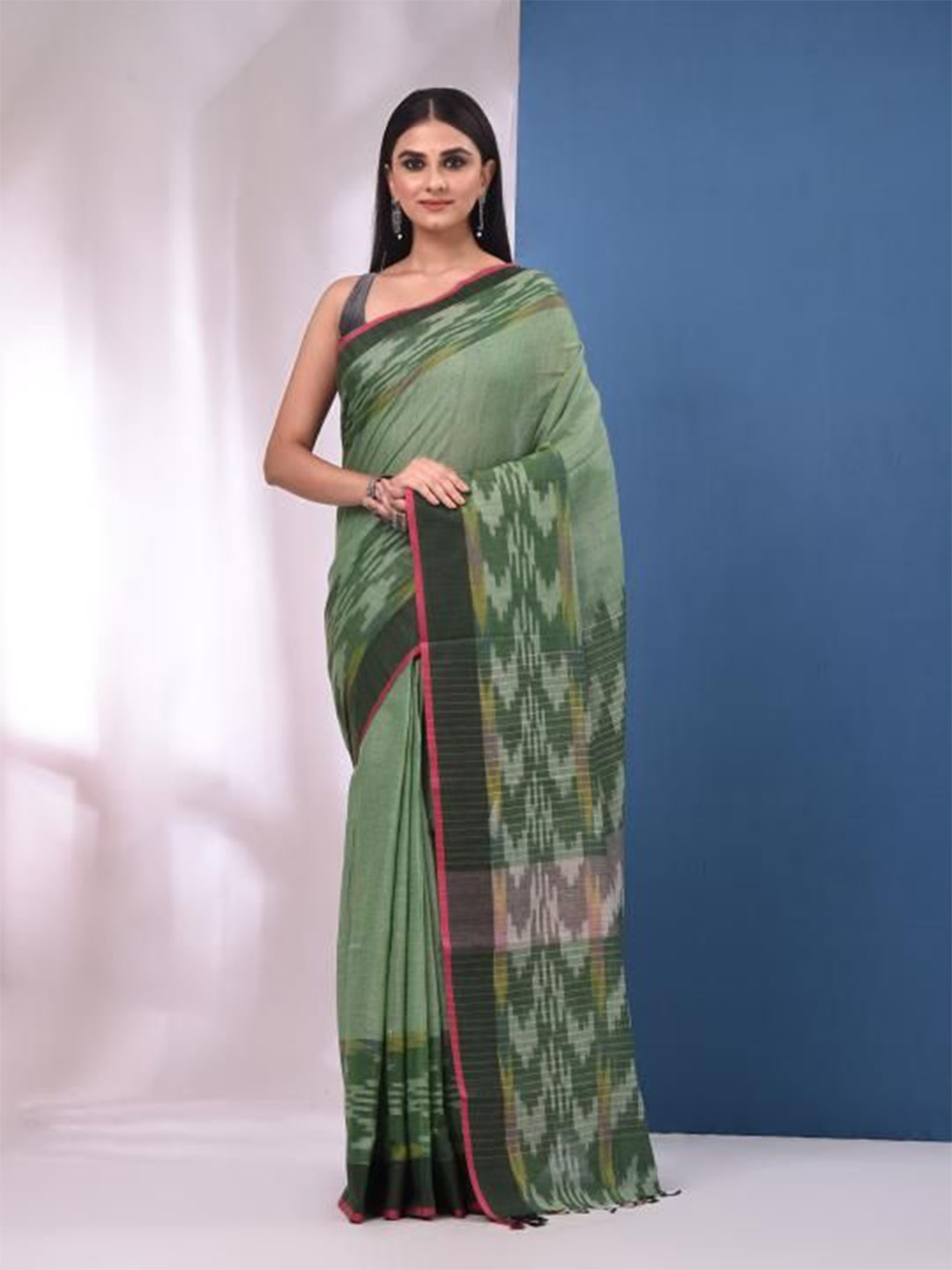 

VIBHAVARI Pure Cotton Saree, Green