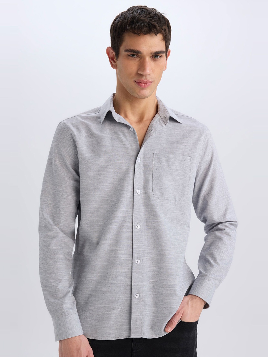 

DeFacto Men Slim Fit Spread Collar Solid Cotton Casual Shirt, Pink