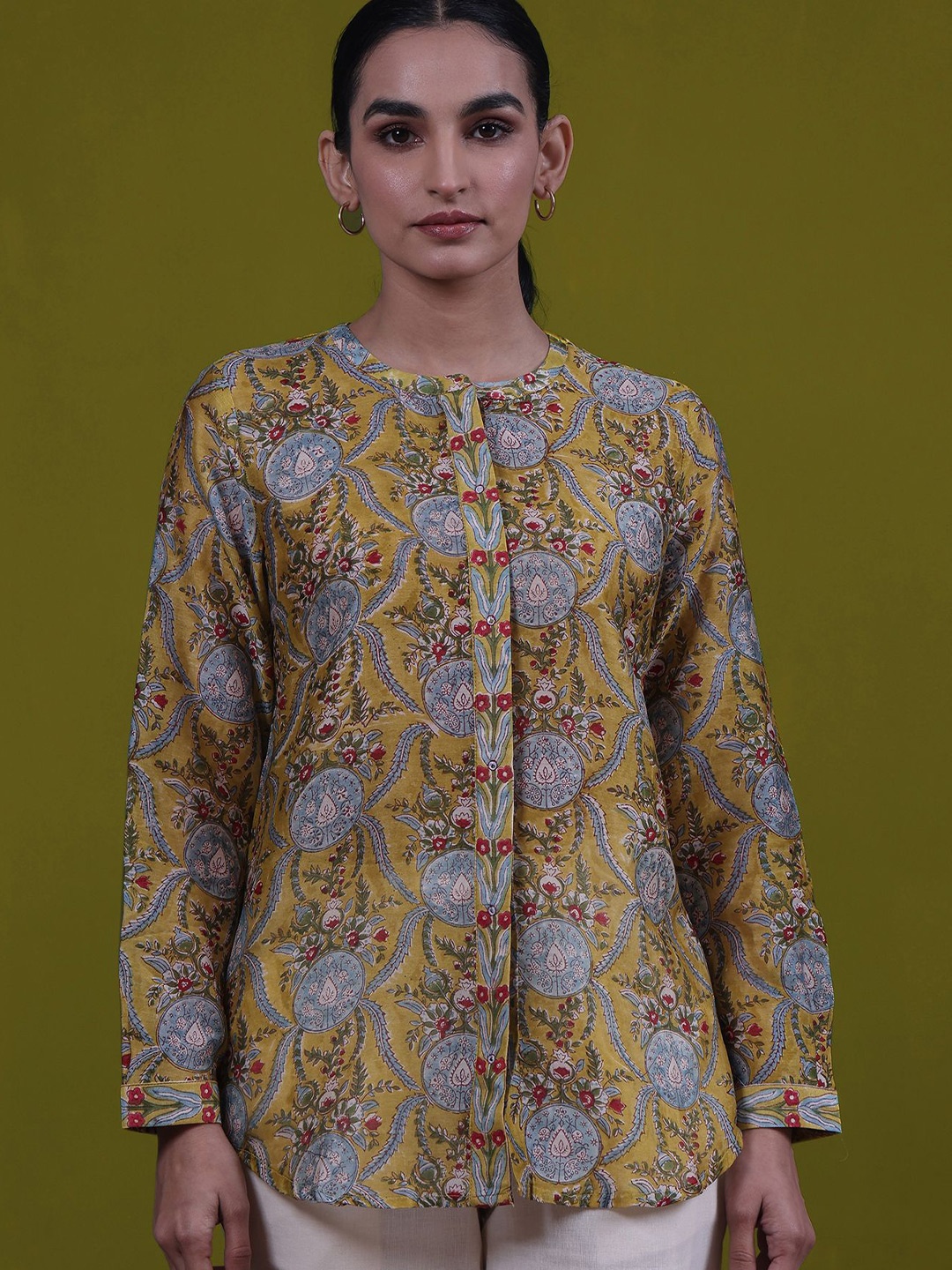 

Folk Song Floral Printed Cuffed Sleeves with Mandarin Collar Top, Yellow