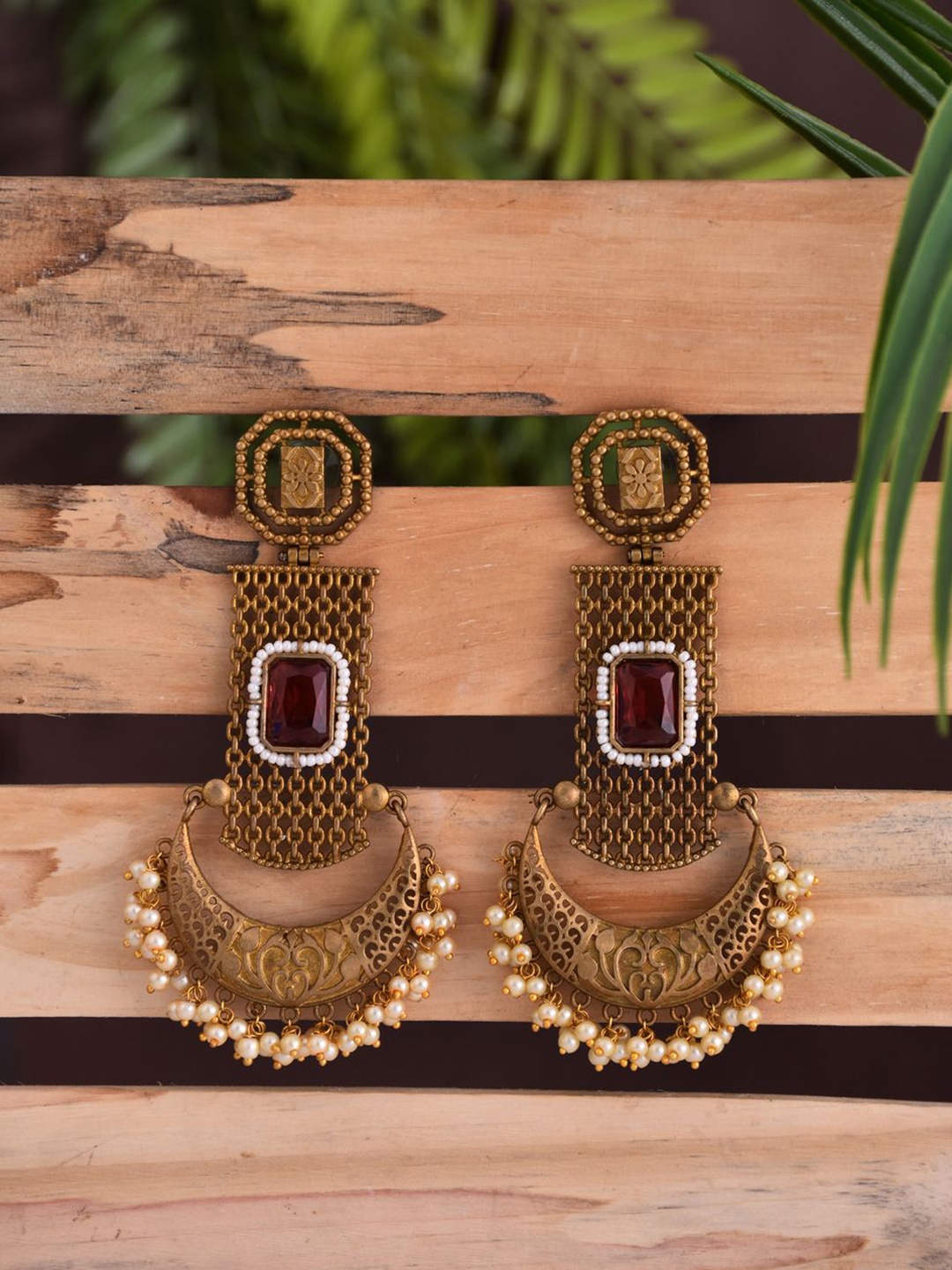 

Anvik Artificial Stones Studded And Beaded Chandbalis, Gold
